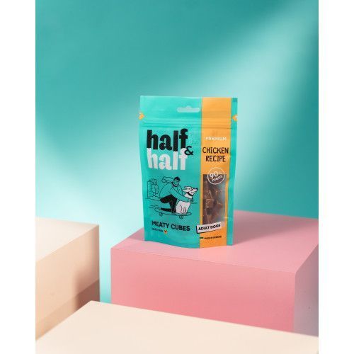 Ласощі HalfHalf м ясні кубики для собак, із куркою 100 г 31793 фото