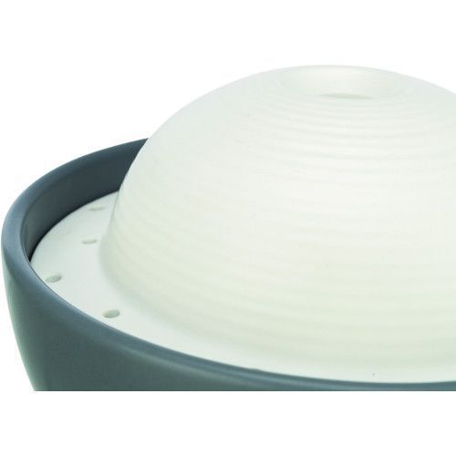 Фонтан Trixie Vital Dome керамический для собак 1,5л 20х10х20 см серо-белый 24448 фото